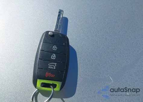 2019 Kia Soul z USA, uszkodzony, nr VIN KNDJN2A23K7662585